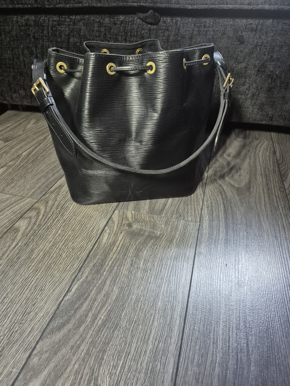 Louis Vuitton Black Epi Petit Noé Shoulder Bag - Vintage Made in France - AR0916 - Picture 3 of 13